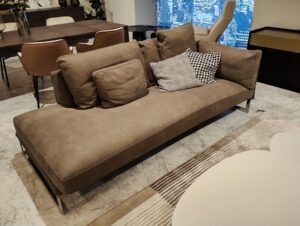 *WYPRZEDAŻ Z EKSPOZYCJI* Sofa Livingston Saba Italia